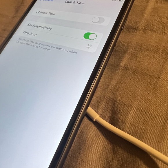 Iphone 8 Plus READ - Picture 12 of 14